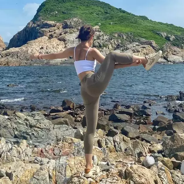 Tapas Yoga Hong Kong Lai Chi Kok Yoga 一念瑜伽 荔枝角瑜伽 Teacher